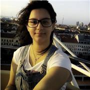 Studentessa di lingue offre lezioni private di inglese sulla grammatica e di letteratura